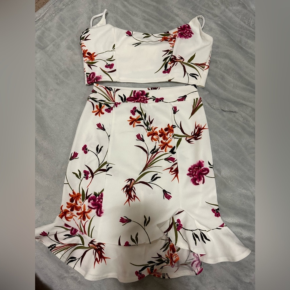 Lucy in the sky two piece floral set